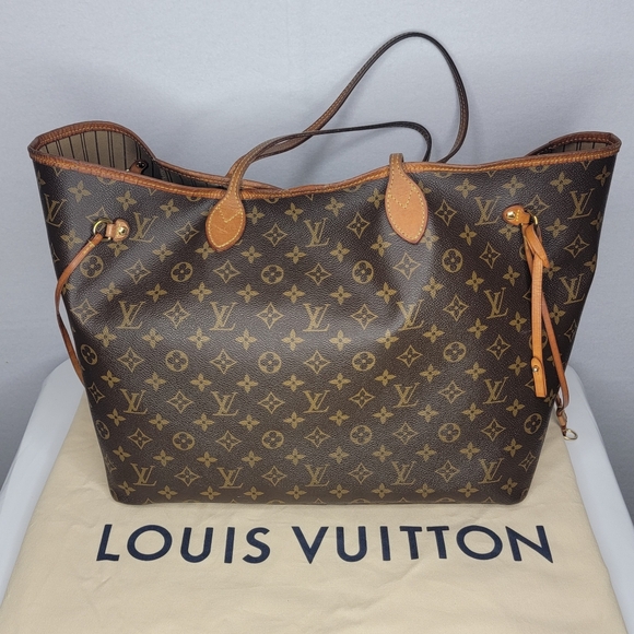 Louis Vuitton Neverfull GM Monogram Large Tote - Picture 6 of 10